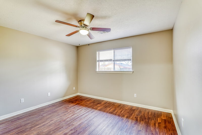 1,995/Mo, 521 Cedar Ave League City, TX 77573 Bedroom View 2