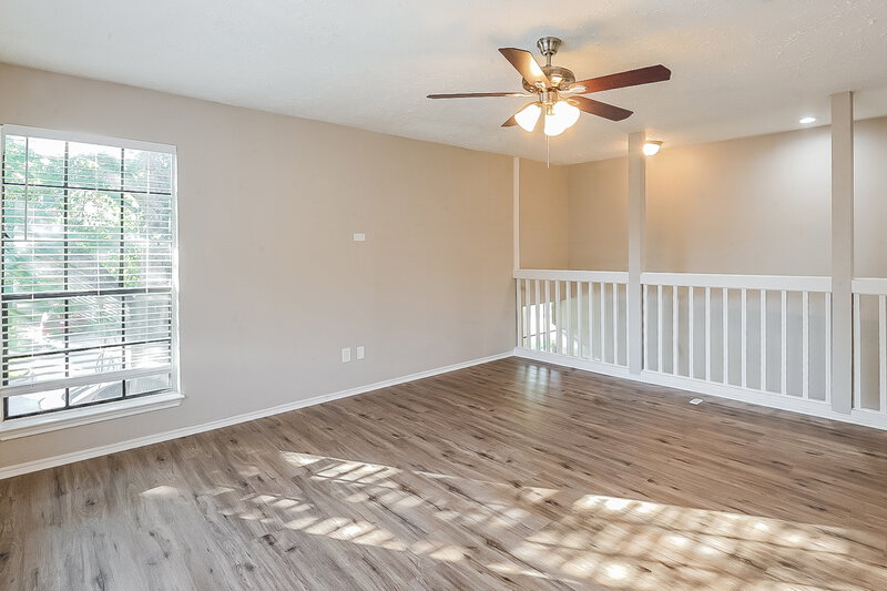 1,860/Mo, 1909 Wildwood Ridge Dr Missouri City, TX 77489 Family Room View