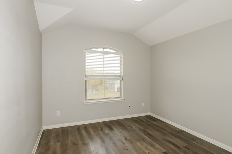 2,435/Mo, 1935 Bravos Manor Ln Fresno, TX 77545 Bedroom View 2