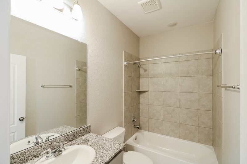 2,930/Mo, 8519 Balding Dr Fulshear, TX 77441 Bathroom View