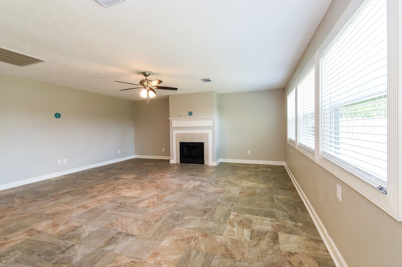 2,420/Mo, 2014 Harbour Cove Dr Seabrook, TX 77586 Living Room View