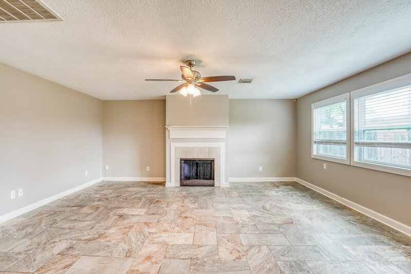 2,445/Mo, 2014 Harbour Cove Dr Seabrook, TX 77586 Living Room View