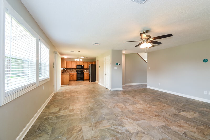 2,420/Mo, 2014 Harbour Cove Dr Seabrook, TX 77586 Living Room View 2