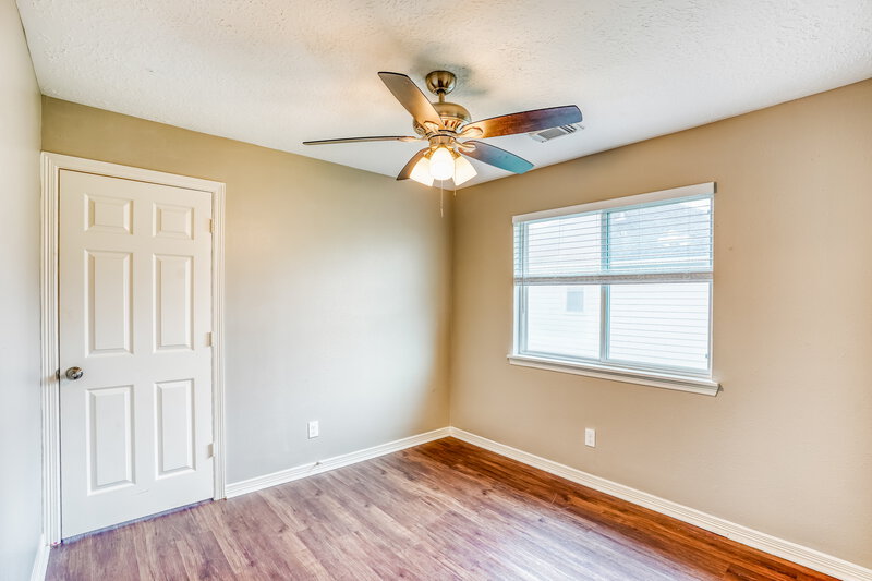 2,445/Mo, 2014 Harbour Cove Dr Seabrook, TX 77586 Bedroom View 2