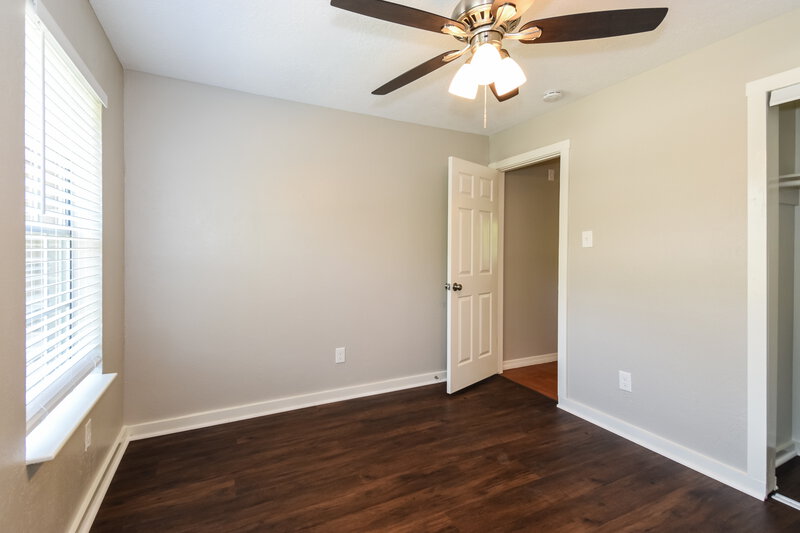 2,420/Mo, 2014 Harbour Cove Dr Seabrook, TX 77586 Bedroom View 3