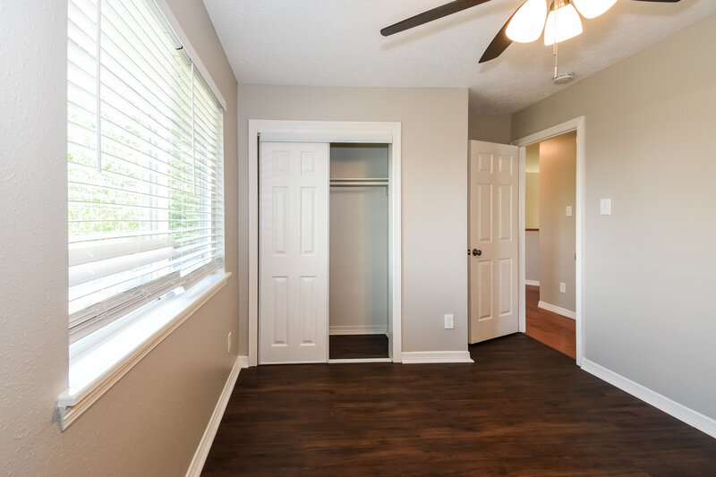 2,420/Mo, 2014 Harbour Cove Dr Seabrook, TX 77586 Bedroom View 4
