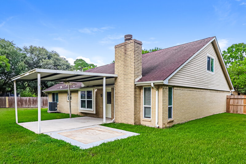 2,310/Mo, 203 Old Oaks St League City, TX 77573 Rear View