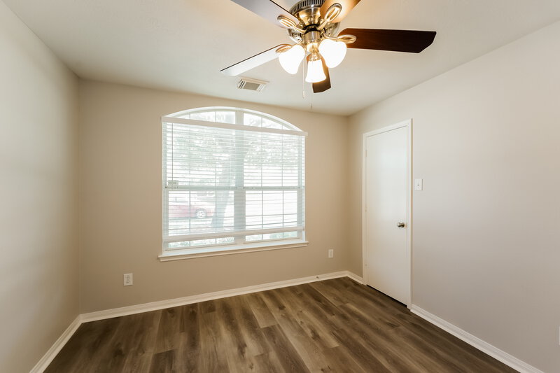 2,095/Mo, 20827 Oak Rain Ct Katy, TX 77449 Bedroom View 2