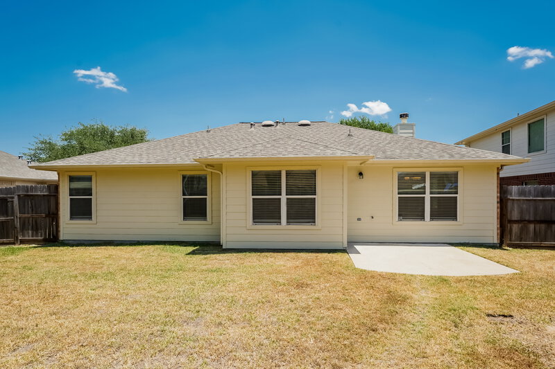 2,095/Mo, 20827 Oak Rain Ct Katy, TX 77449 Rear View