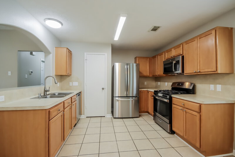 1,705/Mo, 20022 Appaloosa Ridge Dr Humble, TX 77338 Kitchen View