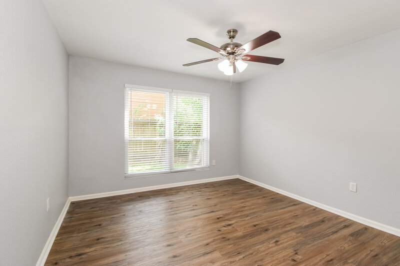 2,290/Mo, 10815 Kirkbend Dr Houston, TX 77089 Bedroom View