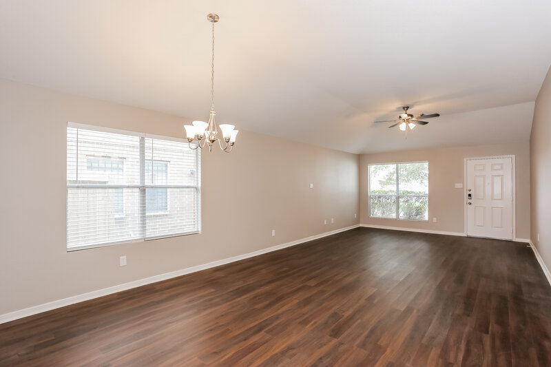 1,735/Mo, 1110 Chestnut Bough St Channelview, TX 77530 Dining Room View