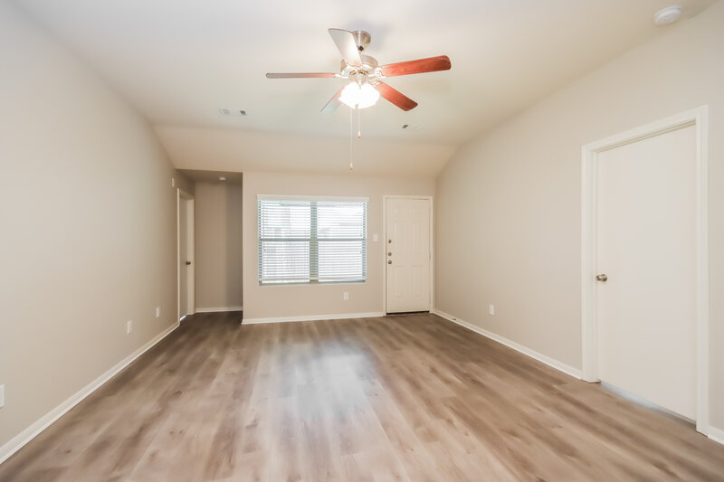 1,855/Mo, 810 Lovebug Ln Conroe, TX 77301 Living Room View