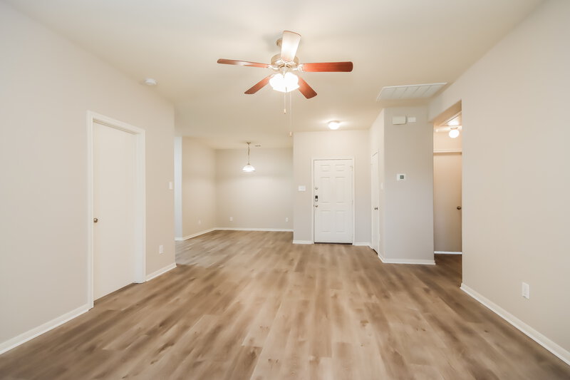 1,855/Mo, 810 Lovebug Ln Conroe, TX 77301 Living Room View 2