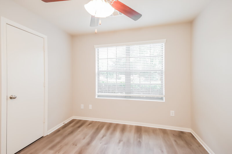 1,855/Mo, 810 Lovebug Ln Conroe, TX 77301 Bedroom View 2