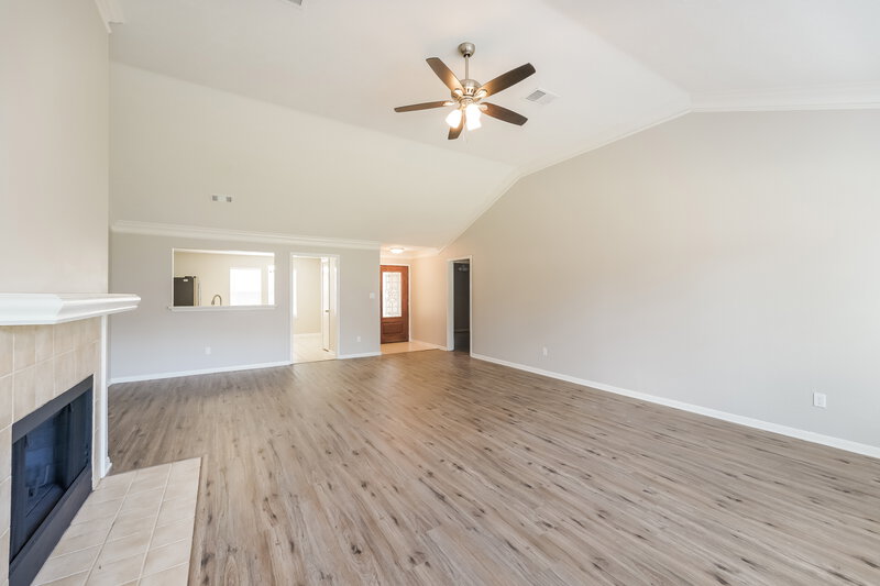 2,000/Mo, 9119 Smokehollow Dr Houston, TX 77064 Living Room View 2