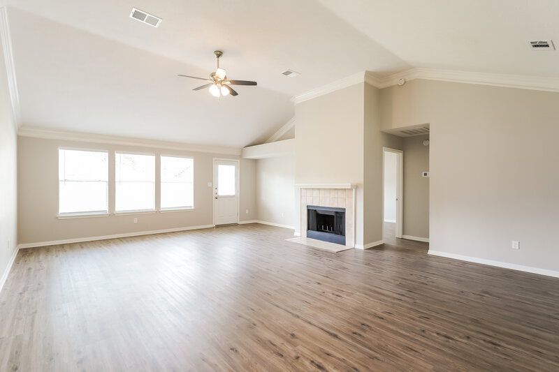 2,000/Mo, 9119 Smokehollow Dr Houston, TX 77064 Living Room View 4