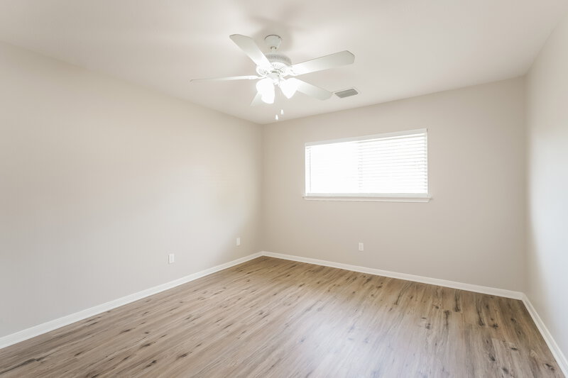 2,000/Mo, 9119 Smokehollow Dr Houston, TX 77064 Main Bedroom View