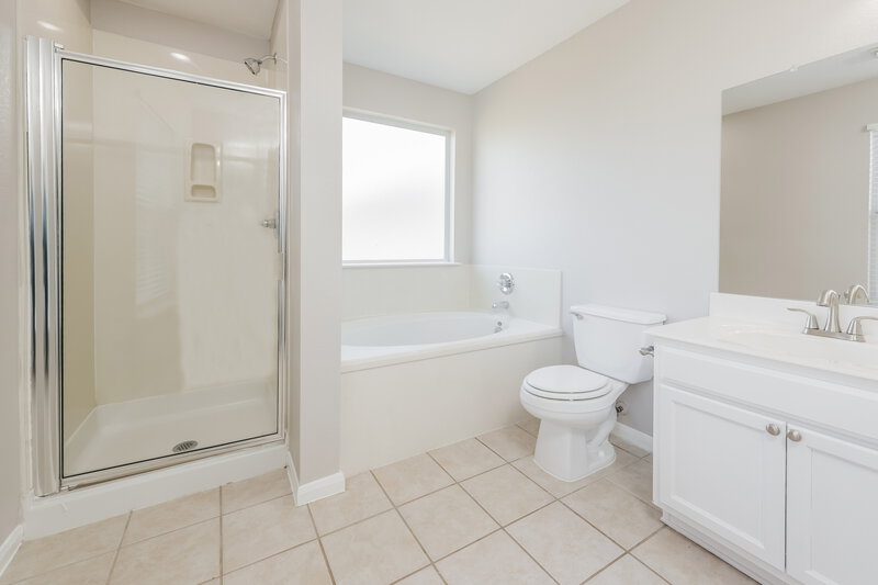 2,215/Mo, 3330 Legends Mill Dr Spring, TX 77386 Main Bathroom View 2