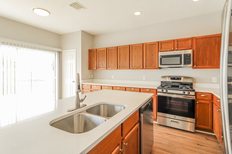 1,990/Mo, 2715 Feather Green Trl Fresno, TX 77545 Kitchen View