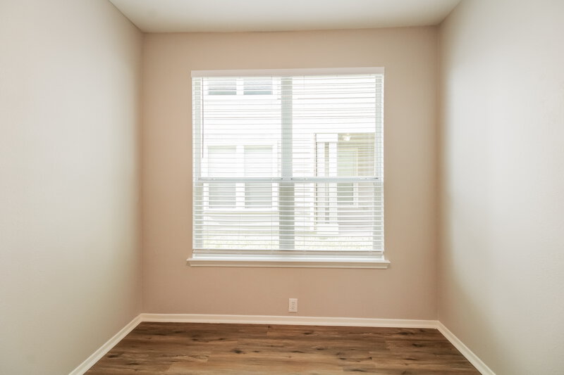 1,990/Mo, 2715 Feather Green Trl Fresno, TX 77545 Bedroom View 3