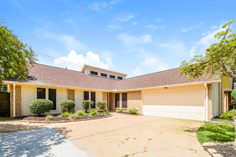 2,380/Mo, 6511 Gleneagles Dr Pasadena, TX 77505 External View