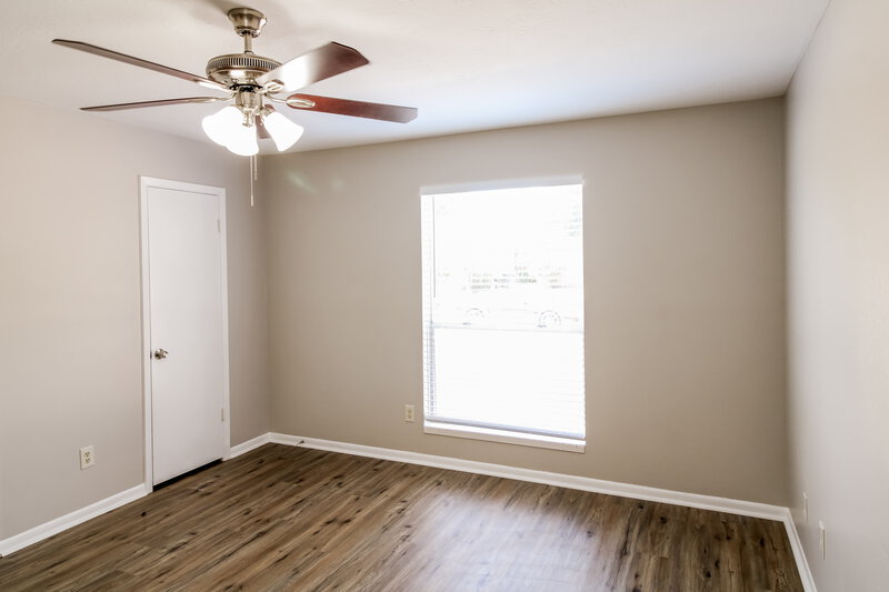 1,945/Mo, 2814 Ashington Dr Houston, TX 77067 Bedroom View 2