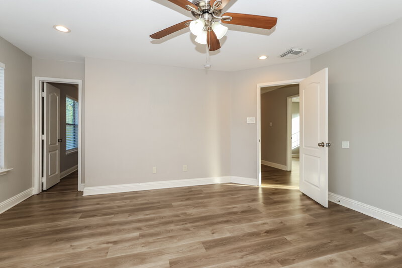 2,215/Mo, 29623 Legends Bluff Dr Spring, TX 77386 Main Bedroom View 2