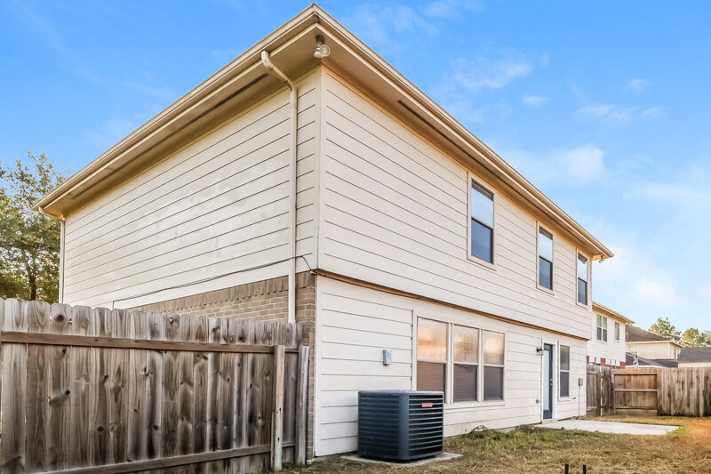 2,215/Mo, 29623 Legends Bluff Dr Spring, TX 77386 Rear View