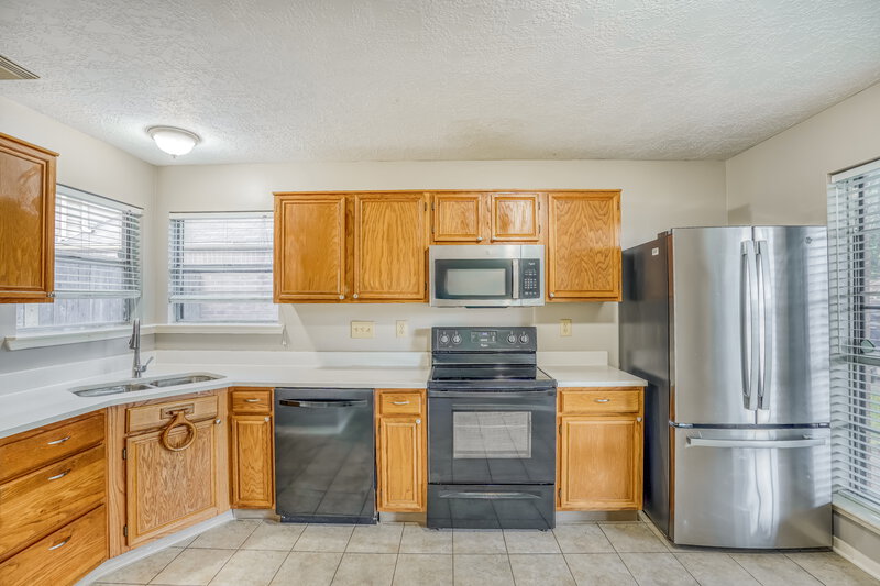 1,870/Mo, 4255 Gypsy Pops Dr Pasadena, TX 77503 Kitchen View