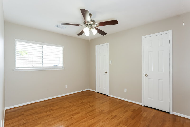 2,475/Mo, 4419 Ireland Ln Pasadena, TX 77505 Bedroom View 2