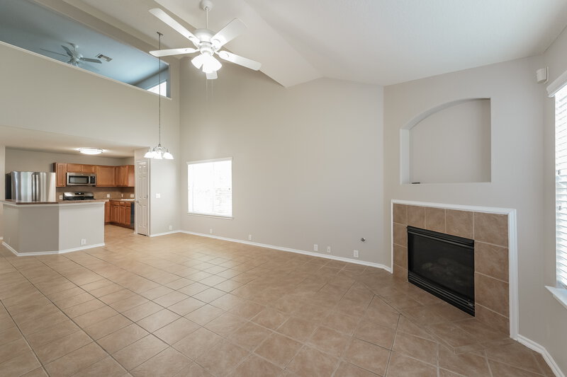 2,565/Mo, 6011 Sweetspire Rdg Richmond, TX 77407 Living Room View