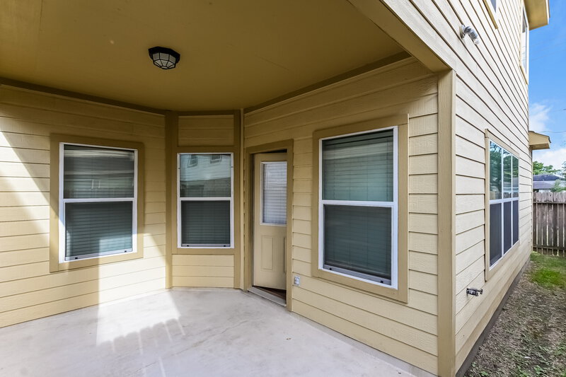 2,535/Mo, 2403 Lacyberry St Houston, TX 77080 Rear View