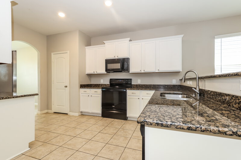 1,615/Mo, 25178 Dickens Dr Magnolia, TX 77355 Living Room View