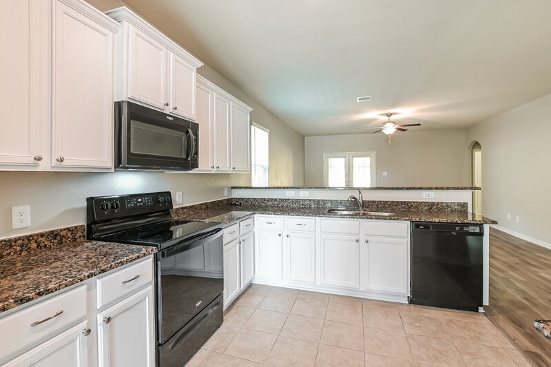2,500/Mo, 25178 Dickens Dr Magnolia, TX 77355 Kitchen View 2