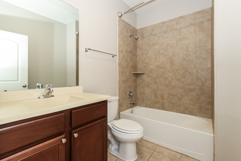 1,615/Mo, 25178 Dickens Dr Magnolia, TX 77355 Bathroom View