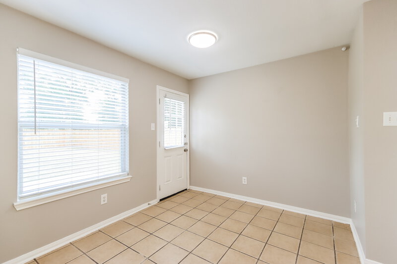 1,805/Mo, 16385 Ryan Guinn Way Conroe, TX 77303 Dining Room View