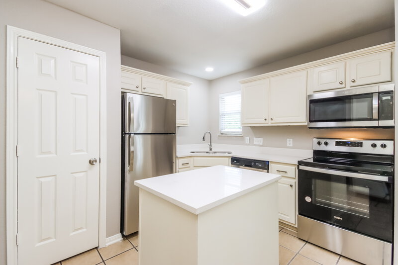 1,805/Mo, 16385 Ryan Guinn Way Conroe, TX 77303 Kitchen View