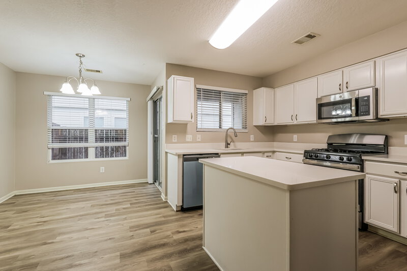 1,740/Mo, 16924 Tableland Trl Conroe, TX 77385 Kitchen View 2