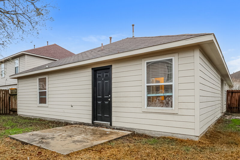 1,740/Mo, 16924 Tableland Trl Conroe, TX 77385 Rear View