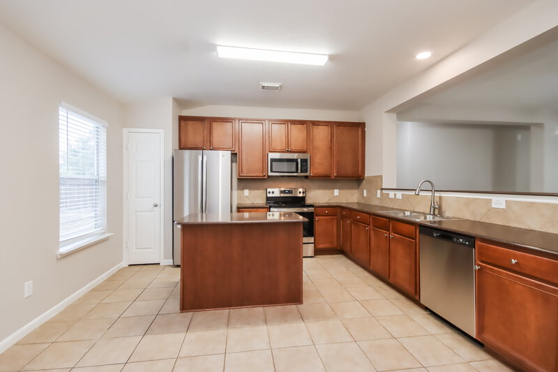 2,140/Mo, 6407 Gardenspring Brook Ln Spring, TX 77379 Kitchen View