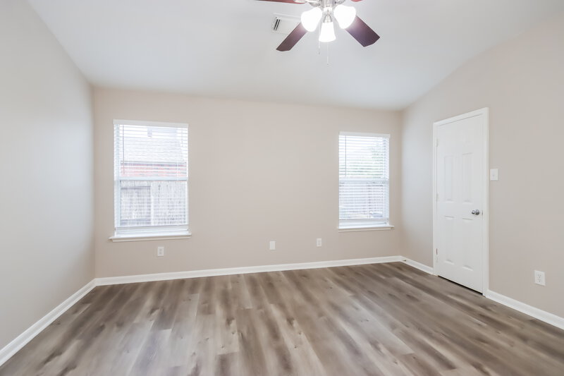 2,140/Mo, 6407 Gardenspring Brook Ln Spring, TX 77379 Main Bedroom View