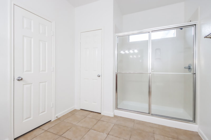 2,140/Mo, 6407 Gardenspring Brook Ln Spring, TX 77379 Main Bathroom View 2