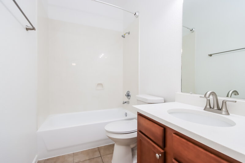 2,140/Mo, 6407 Gardenspring Brook Ln Spring, TX 77379 Bathroom View