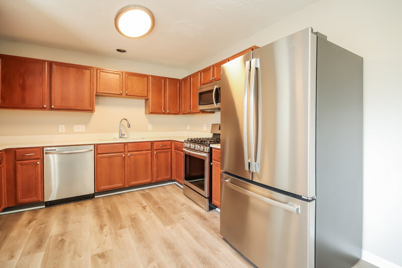 1,915/Mo, 6305 Mountain Pines Ln Katy, TX 77449 Kitchen View