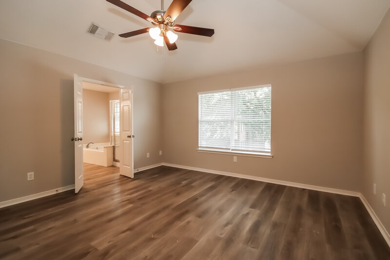 2,925/Mo, 19322 Oak Station Dr Humble, TX 77346 Main Bedroom View