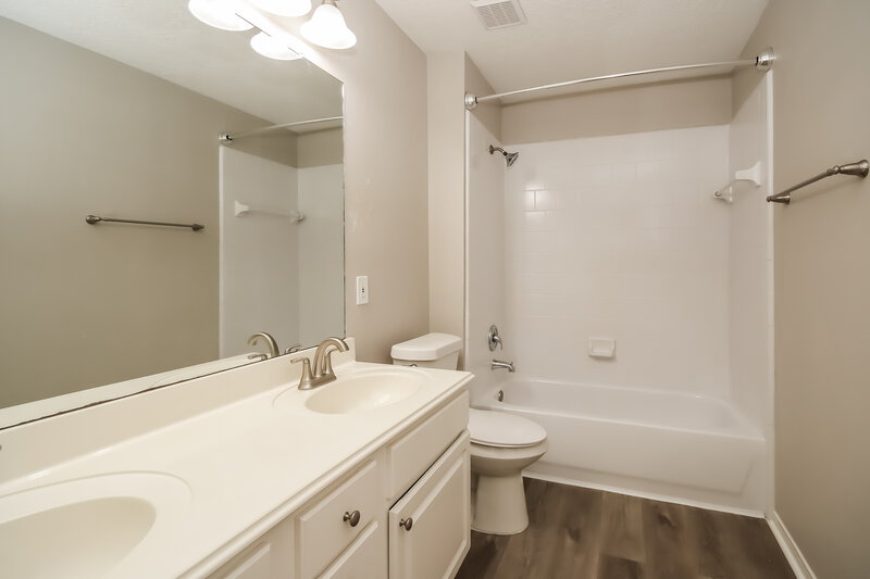 2,925/Mo, 19322 Oak Station Dr Humble, TX 77346 Bathroom View