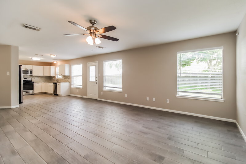 2,390/Mo, 28810 Fox Cyn Spring, TX 77386 Living Room View