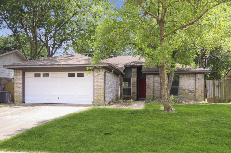 1,775/Mo, 10807 White Oak Bend Dr Houston, TX 77064 Front View