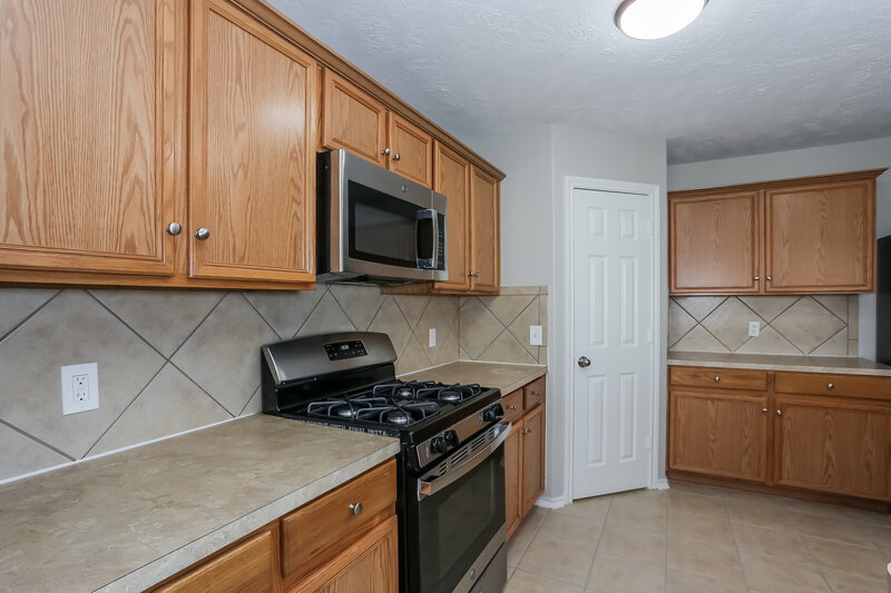 2,505/Mo, 15019 Roche Rock Dr Humble, TX 77396 Kitchen View
